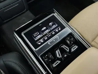 Audi A8 L 2021 AWD quattro 60 TFSI Sedán 4 puertas