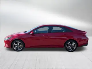 Hyundai ELANTRA 2023 SEL 4p Sedan SULEV
