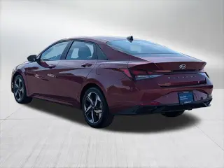 Hyundai ELANTRA 2023 SEL 4p Sedan SULEV
