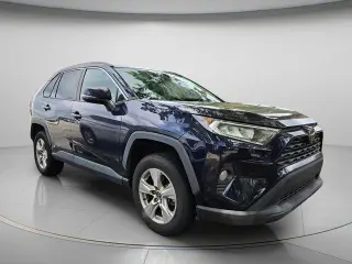 Toyota RAV4 2019 XLE 4p SUV