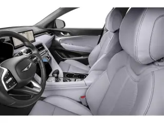 Genesis G70 2025 2.5T Estándar 4p Sedan