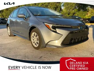 Toyota Corolla Hybrid 2025 LE 4p Sedan