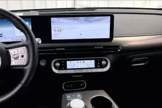 Genesis GV60 2023 AWD Avanzado 4p SUV