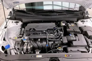 Hyundai ELANTRA 2026 SE 4p Sedan