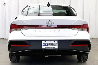 Hyundai ELANTRA 2026 SE 4p Sedan
