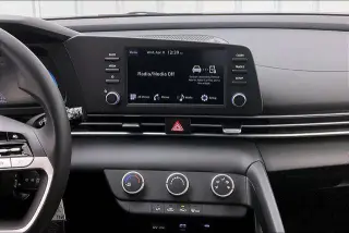 Hyundai ELANTRA 2026 SE 4p Sedan