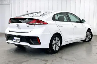 Hyundai IONIQ Híbrido 2017 Azul 4dr Hatchback