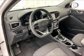 Hyundai IONIQ Híbrido 2017 Azul 4dr Hatchback