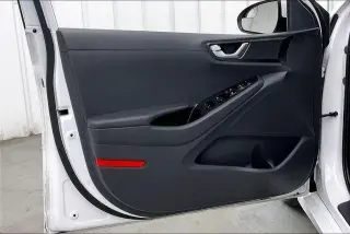Hyundai IONIQ Híbrido 2017 Azul 4dr Hatchback