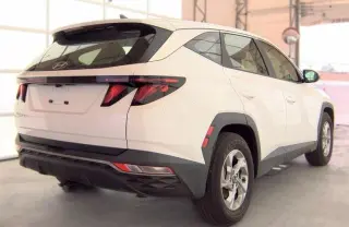 Hyundai TUCSON 2022 SE 4dr SUV (lanzamiento a mitad de año)