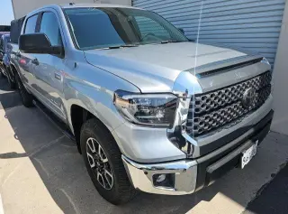 Toyota Tundra 2019 4x2 SR5 4dr CrewMax Cab Pickup SB (5.7L V8)