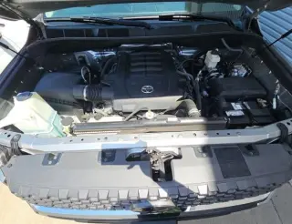 Toyota Tundra 2019 4x2 SR5 4dr CrewMax Cab Pickup SB (5.7L V8)