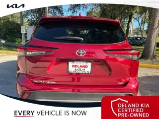 Toyota Highlander 2022 XSE 4dr SUV