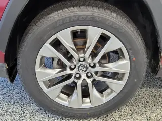 Toyota RAV4 2019 AWD Limited 4p SUV