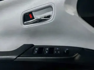 Toyota Prius 2018 Dos 4p Hatchback
