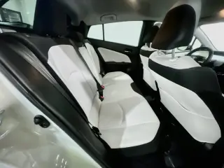 Toyota Prius 2018 Dos 4p Hatchback