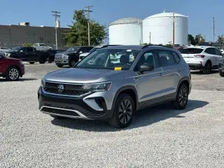 Volkswagen Taos 2023 S 4p SUV