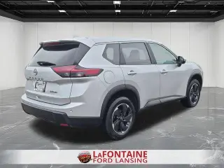 Nissan Rogue 2024 AWD SV 4p Crossover