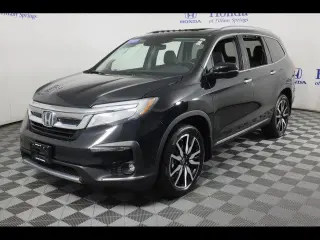 Honda Pilot 2022 AWD Touring 4p SUV con Asientos Capitanes Traseros