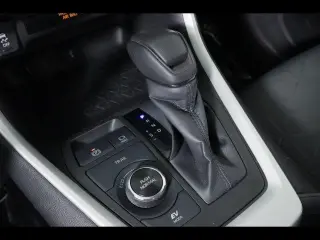 Toyota RAV4 Híbrido 2022, XLE, tracción integral (AWD), 4 puertas, SUV