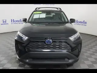 Toyota RAV4 Híbrido 2022, XLE, tracción integral (AWD), 4 puertas, SUV