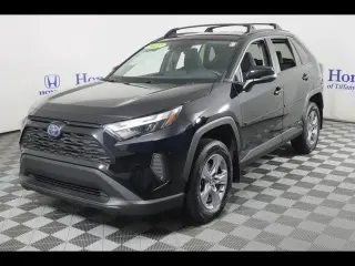 Toyota RAV4 Híbrido 2022, XLE, tracción integral (AWD), 4 puertas, SUV