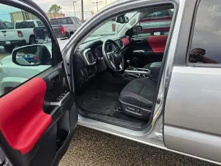 Toyota Tacoma 2023 4x4 TRD Todo Terreno 4p Doble Cabina 6.1 ft LB