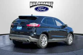 Ford Edge 2022 AWD Titanium 4dr Crossover