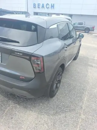 Nissan Kicks 2025 SR 4dr Crossover