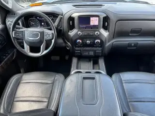 GMC Sierra 1500 2021 4x4 Denali 4dr Crew Cab 5.8 ft. SB