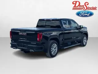 GMC Sierra 1500 2021 4x4 Denali 4dr Crew Cab 5.8 ft. SB