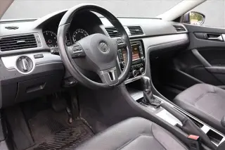 Volkswagen Passat 2012 SE 4p Sedán 5M