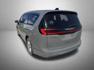 Chrysler Pacifica 2025 Select 4dr Mini-Van