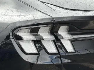 Ford Mustang Mach-E 2023 Premium 4p SUV