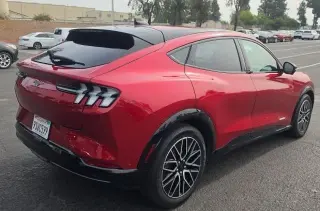 Ford Mustang Mach-E 2024 Premium 4dr SUV