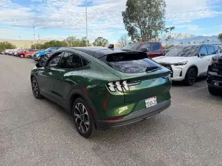 Ford Mustang Mach-E 2024 Select 4dr SUV