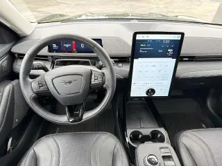 Ford Mustang Mach-E 2023 Premium 4dr SUV