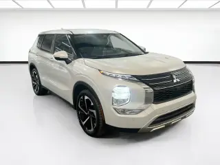 Mitsubishi Outlander 2023 SE 4dr SUV