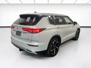 Mitsubishi Outlander 2023 SE 4dr SUV