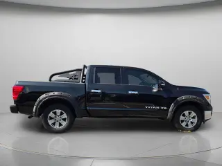 Nissan Titan 2018 4x4 SV 4p Camioneta de Tripulación