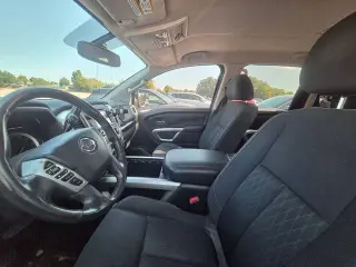Nissan Titan 2018 4x4 SV 4p Camioneta de Tripulación