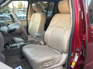 Nissan Frontier 2015 4x4 SL 4p Crew Cab 6.1 ft. SB Pickup 5P