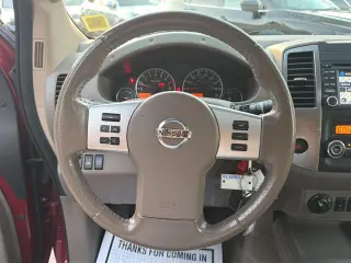 Nissan Frontier 2015 4x4 SL 4p Crew Cab 6.1 ft. SB Pickup 5P