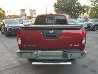 Nissan Frontier 2015 4x4 SL 4p Crew Cab 6.1 ft. SB Pickup 5P
