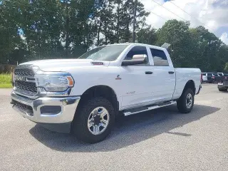 Ram 2500 2020 4x4 Tradesman 4dr Cabina de Tripulacion 6.3 ft. SB Pickup