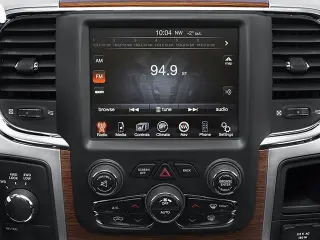 Ram 2500 2013 4x4 Tradesman 4p. Cabina Completa 6,3 pies de caja corta Pickup