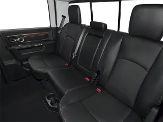 Ram 2500 2013 4x4 Tradesman 4p. Cabina Completa 6,3 pies de caja corta Pickup