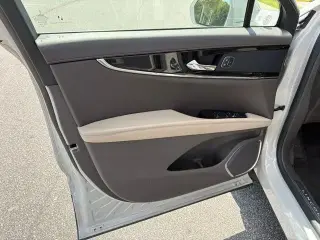Lincoln Nautilus 2023 AWD Reserve 4dr SUV