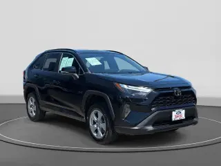 Toyota RAV4 2024 XLE 4dr SUV
