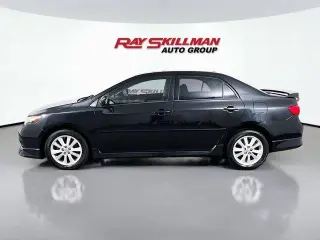 Toyota Corolla 2010 Base 4dr Sedan 5M